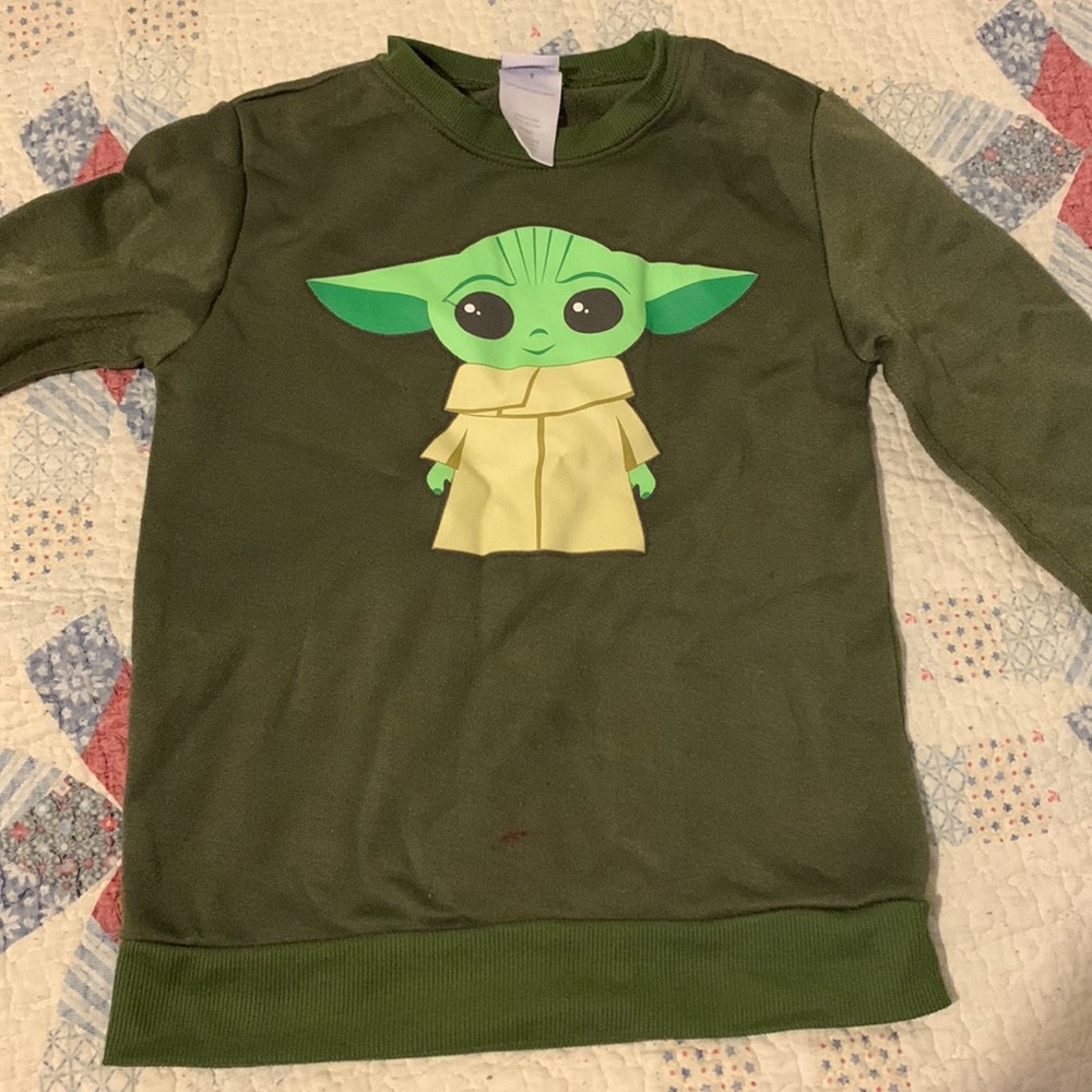 Star Wars baby Yoda sweater, size 7